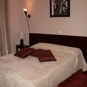 le-ponceau.hotels-rhonealpes.com/