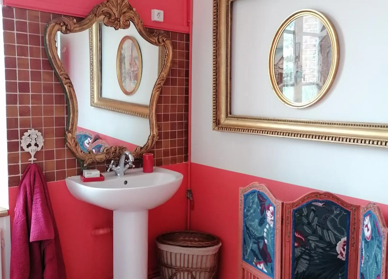 La Tocade Del Arte - Dinan Bed & Breakfast Lanvallay