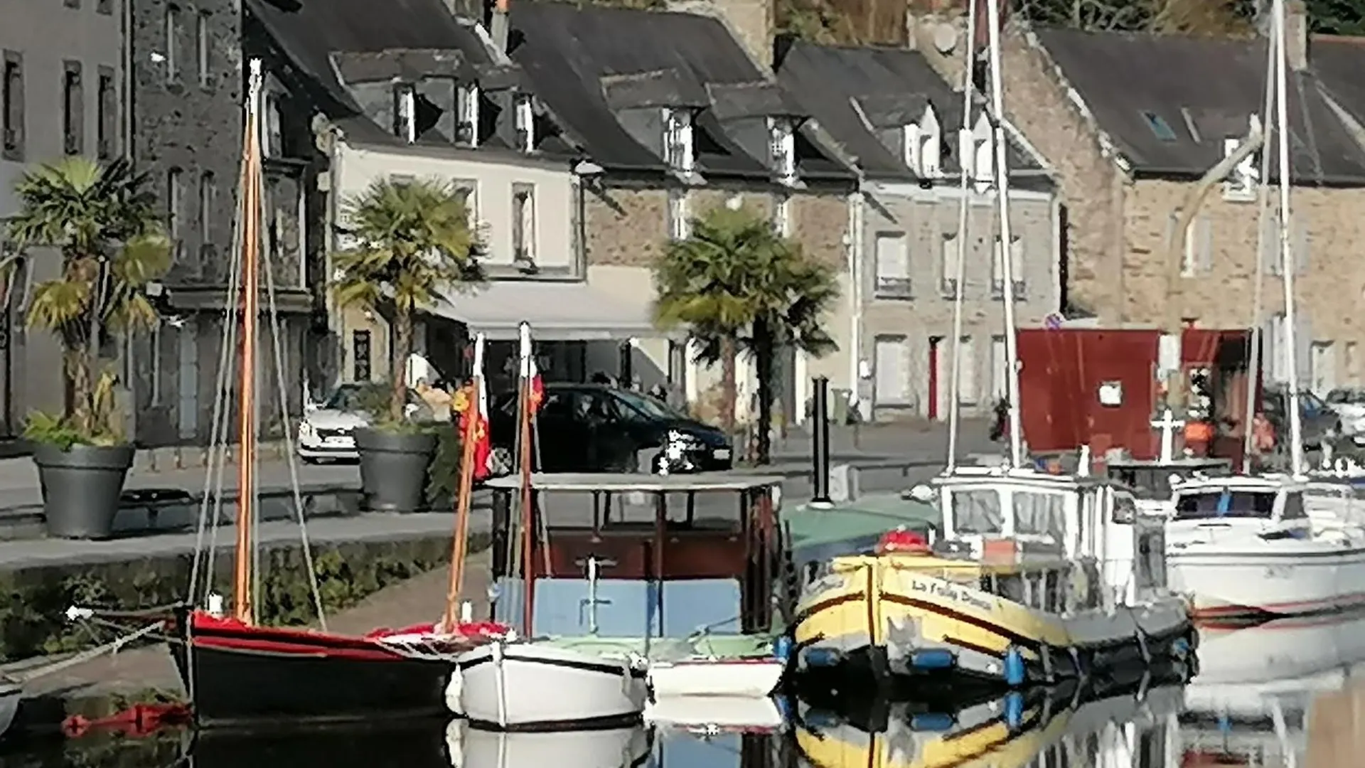 Bed & Breakfast La Tocade Del Arte - Dinan Bed and Breakfast Lanvallay Frankrijk