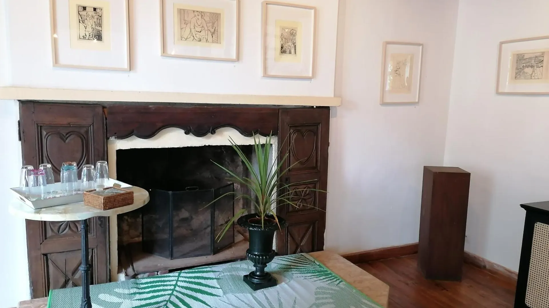 La Tocade Del Arte - Dinan Bed and Breakfast Lanvallay