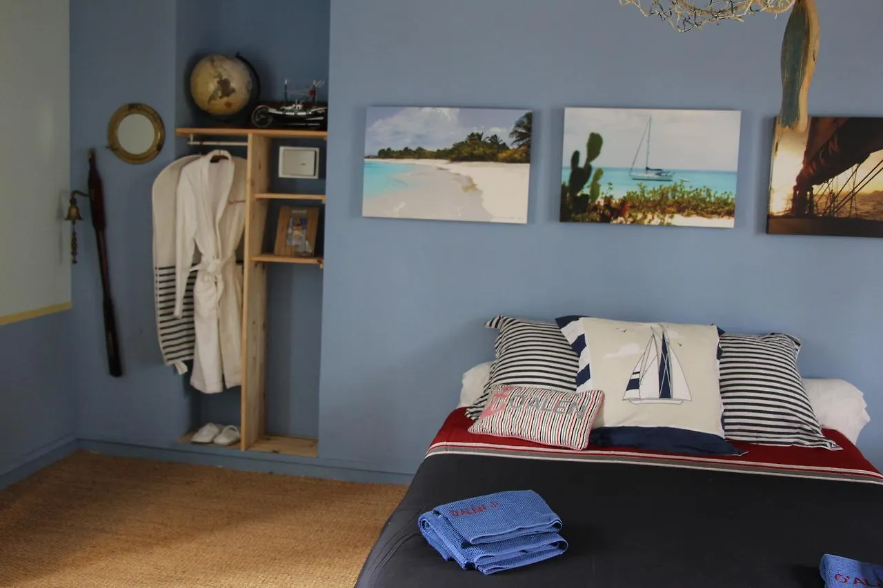 La Tocade Del Arte - Dinan Bed & Breakfast Lanvallay France